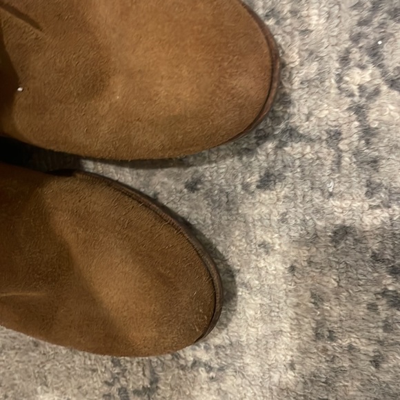 UGG Suede Channing. Excellent condition Size 8 - Picture 6 of 8